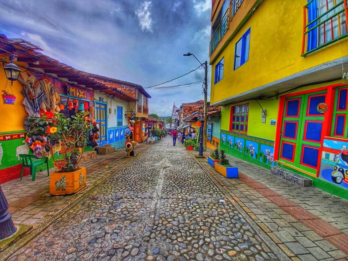Apartamento Centro Guatape, Parque Y Embalse エクステリア 写真